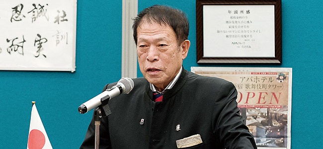 塾長・最高顧問 元谷 外志雄