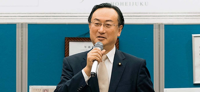 参議院議員・財務副大臣 岡田直樹様