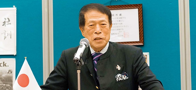 塾長・最高顧問　元谷 外志雄
