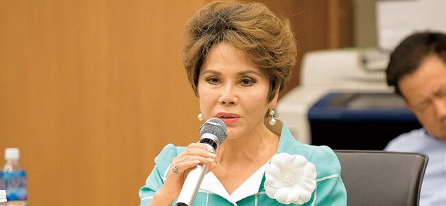 NPOアースエイドソサエティ代表のデヴィ・スカルノ様