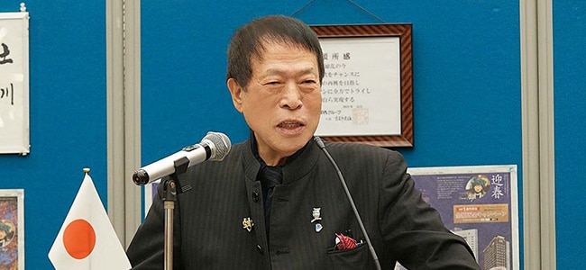 塾長・最高顧問　元谷 外志雄